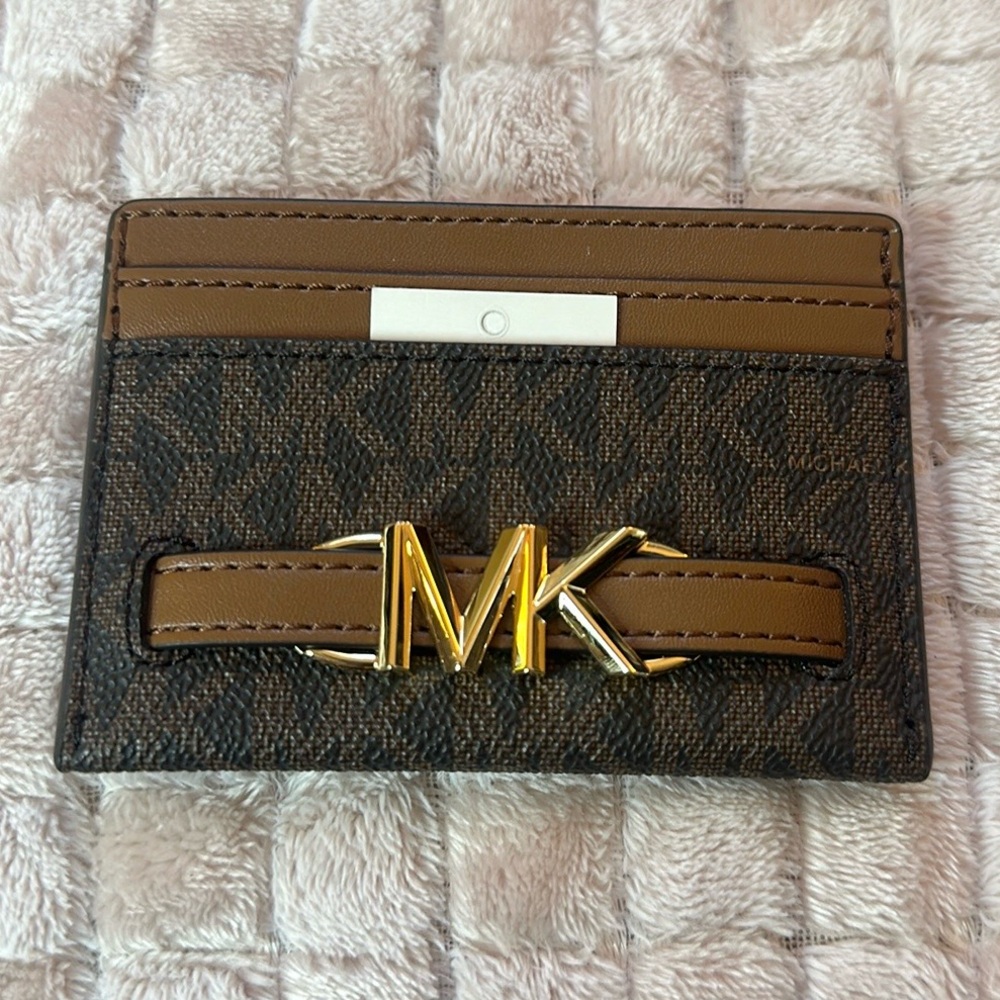 Michael Kors card holder